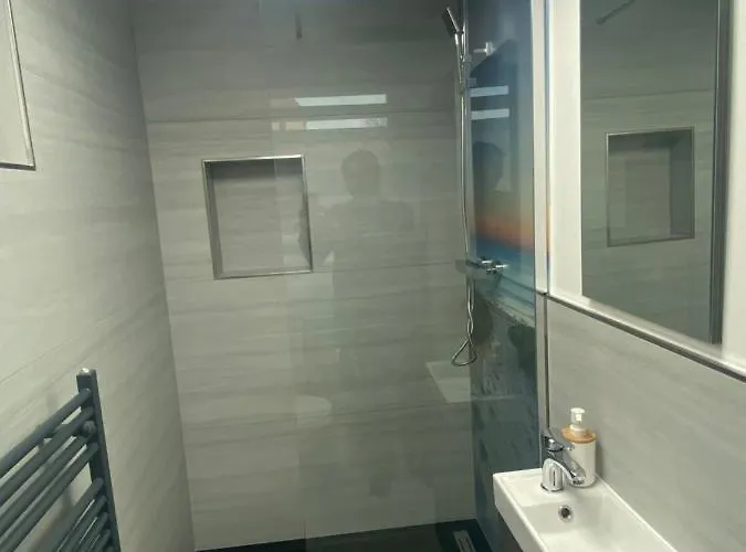 H&m Immobilien - Geiseltalsee Lägenhet